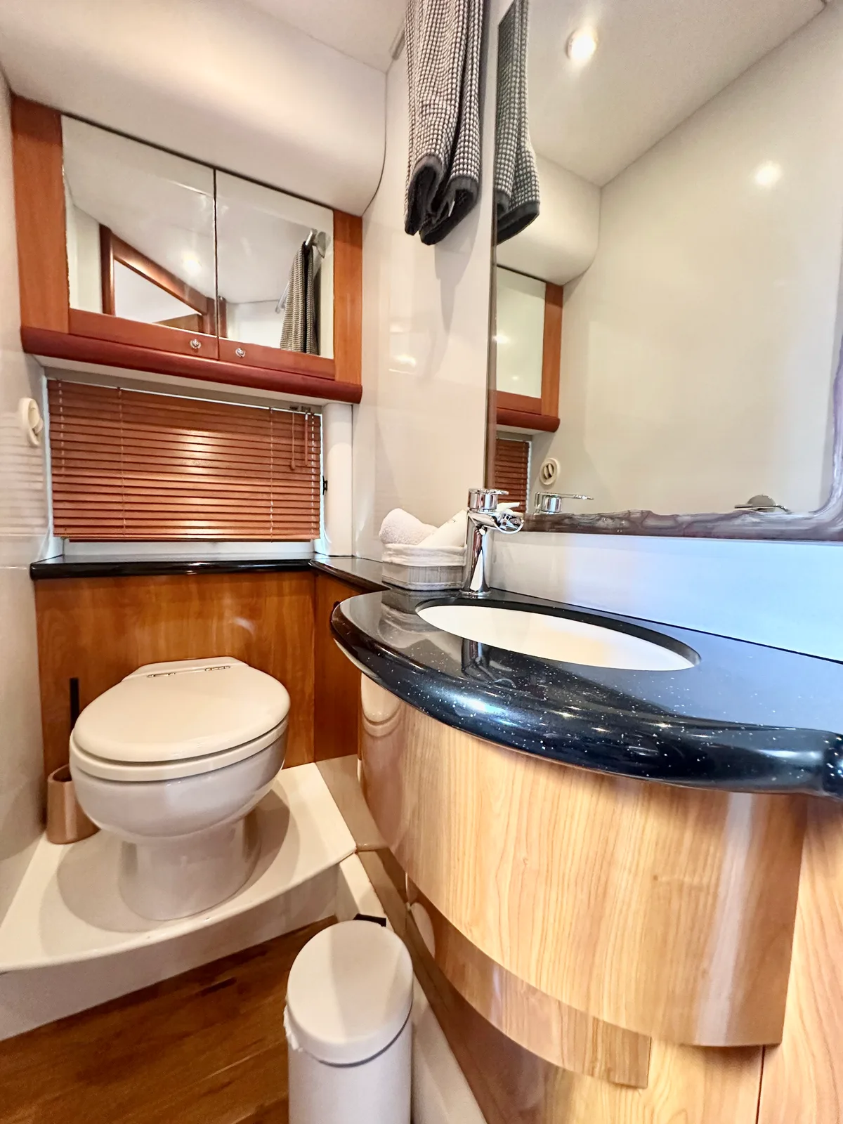 Sunseeker 72 — Photo 12